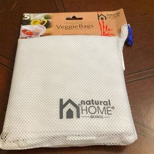 Natural Home reusable veggie bags. Set of 5 white mesh, drawstring bags. NIP